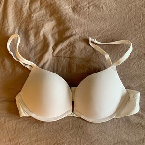 New After Eden Extreme push up, adds 2 sizes bra